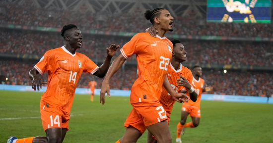 سيباستيان هالر الخارق .. عودة الأفيال من الموت للتتويج بأفريقيا حديث العالم