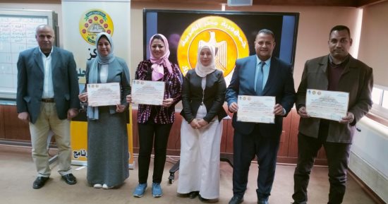 تدريب 129 من العاملين بالمحليات على "فن الإتيكيت".. صور
