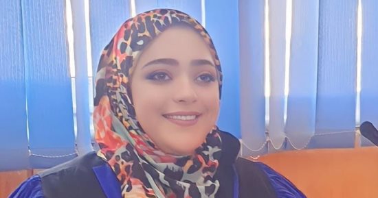 سارة القويسى تكتب عن الشاعر الهادر / الهادئ