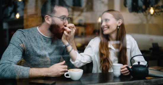 مش بس يوم واحد في السنة.. كيف تجعل حياتك مع زوجتك عيد حب طوال العام؟