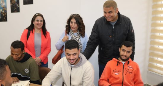 وفد "إعلام النواب" يتفقد مكتبة مصر العامة وقصر ثقافة أسوان ويضع توصياته