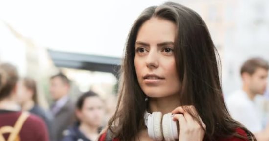 5 نصائح مهمة للبنات لو عندك سفرية قريب لوحدك.. عشان تروحي وترجعي بالسلامة
