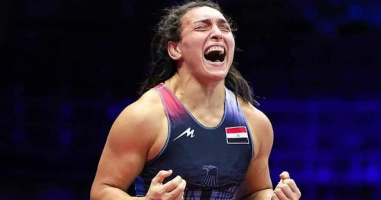 القومى للمرأة يهنئ سمر حمزة لحصولها على ذهبية كليبان الدولية بالسويد للمصارعة