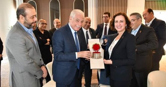 وزيرة السياحة المغربية تزور شرم الشيخ.. ومحافظ جنوب سيناء يصطحبها فى جولة
