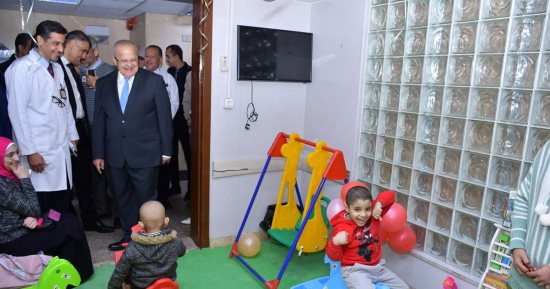الخشت يشيد بقدرات معهد الأورام في علاج الأطفال وقبوله سرطانات نادرة