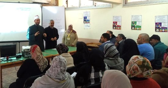 رئيس منطقة الإسكندرية الأزهرية يتفقد تدريبات الترقى للمعلمين