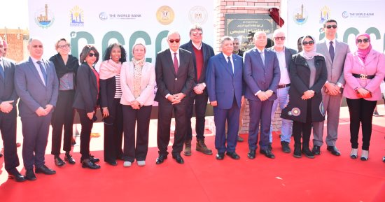 وزيرة البيئة تضع حجر أساس المدينة المتكاملة لمعالجة المخلفات بالعاشر 