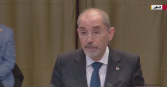 الصفدى: على إسرائيل فتح المعابر لغزة.. والدولة الفلسطينية سبيل السلام العادل