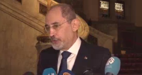وزير خارجية الأردن يبحث مع نائب رئيس فلسطين تطورات الأوضاع فى المنطقة