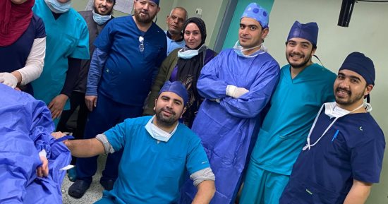 فريق جراحي بمستشفى الأطفال التخصصي في بنها يستخرج "مسمارًا" من رئة طفلة