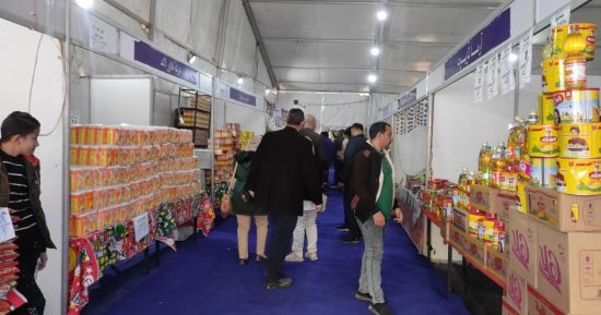 تخفيضات على السلع تصل لـ30%.. جولة داخل معرض أهلا رمضان في البدرشين