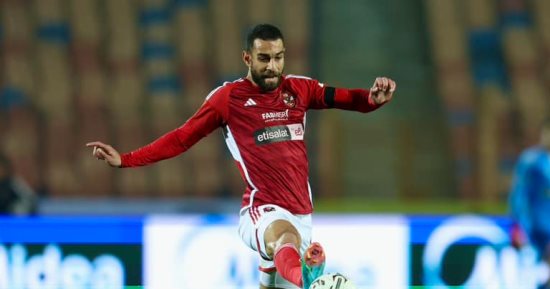 عمرو السولية قائد وسط الأهلى يحتفل اليوم بعيد ميلاده الـ"35"