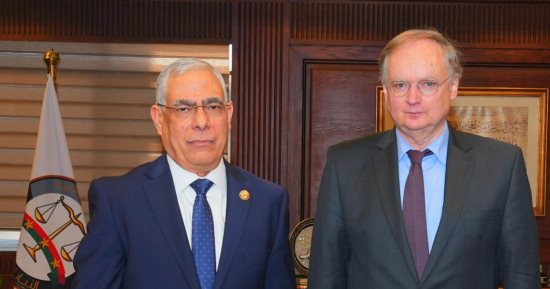 النائب العام يلتقى رئيس بعثة الاتحاد الأوروبى لدى مصر 