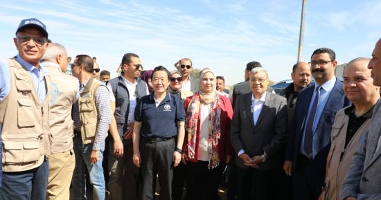 محافظ المنيا: مشروعات تحسين سبل العيش بقرى "حياة كريمة" يتوافق مع استراتيجية الدولة