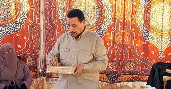 "رياضة الوادى الجديد" تنفذ ورش عمل عن فن الخشب المطعم بالصدف والماركترى 