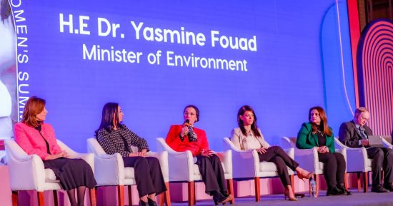 وزيرة البيئة: المرأة المصرية لديها قدرة كبيرة على تحويل أى تحديات إلى حلول