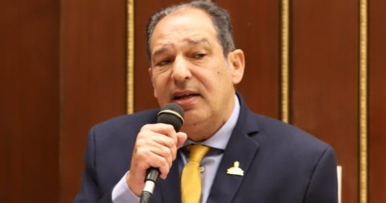رئيس برلمانية "مستقبل وطن" بالشيوخ يوافق على تعديلات قانون البناء الموحد 