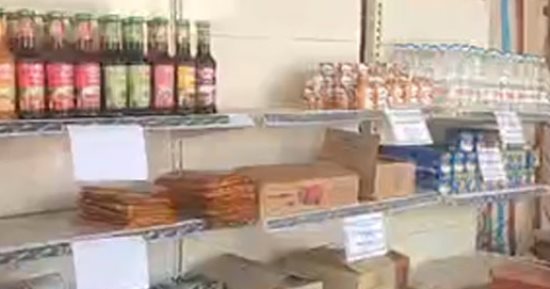 تخفيضات كبيرة على الياميش.. محافظة أسيوط تفتتح عددا من معارض أهلًا رمضان