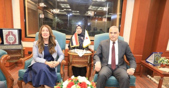 محافظ سوهاج يستقبل سفيرة الولايات المتحدة لبحث أوجه التعاون المشترك