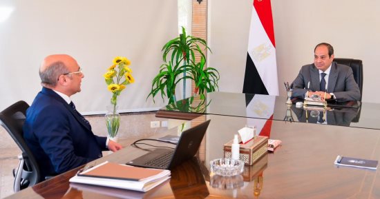الرئيس السيسى يطلع على إجراءات تفعيل قانون التحالف الوطنى للعمل الأهلى.. ويبحث الموقف التنفيذى لإنشاء مدينة العدالة.. الرئيس: تطبيق القانون بكل أمانة ونزاهة ومساواة تأكيدا لسيادة القانون على الجميع بلا تمييز