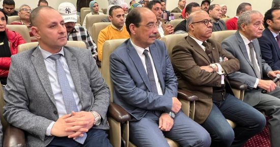 وزير التموين يفتتح 16 مكتبا من شبكة مكاتب السجل التجاري النموذجية بالمحافظات.. "المصيلحى" يزف بشرى: صرف السكر على البطاقات حتى 6 كيلو بسعر 12.6 جنيه.. وانخفاض سعر لتر زيت الطعام بالأسواق من 100 إلى 80 جنيها