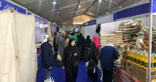 الزيت بـ65 والسكر بـ27 جنيها.. إقبال كبير على معرض أهلا رمضان فى إمبابة 