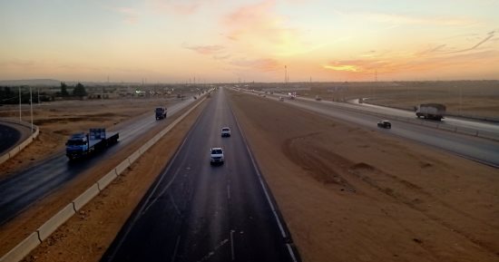 أروع مشاهد غروب الشمس من الطريق الصحراوى الغربى ببنى سويف.. فيديو