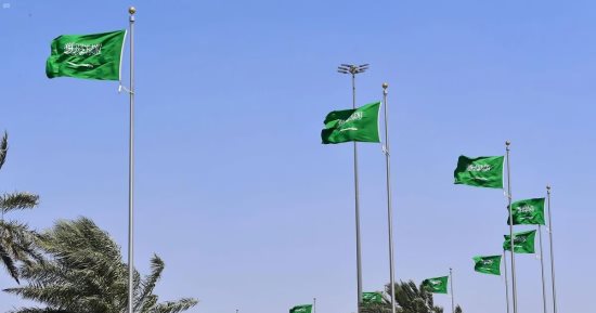 "الموارد البشرية" بالسعودية: بدء تطبيق حظر العمل تحت أشعة الشمس 15 يونيو