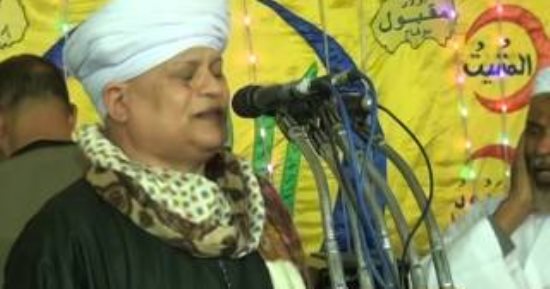 "أكاد من فرط الجمال أذوب".. أشهر ابتهالات الشيخ عليوة مداح الصعيد
