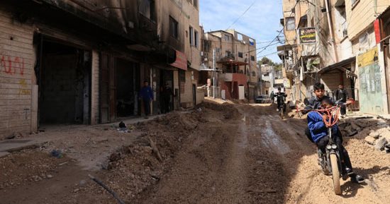أطلال مخيم جنين.. آثار قصف الاحتلال الإسرائيلى للضفة الغربية