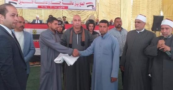 الكفن ينهي خصومة ثأرية بين عائلتين في الفيوم