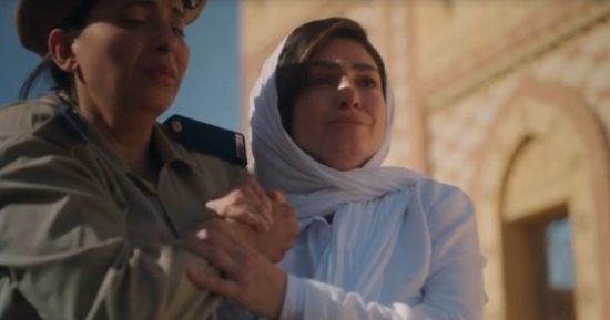 مسلسل سر إلهى الحلقة 4.. روجينا تخطف القلوب بمشهد دفن ابنتها الوحيدة