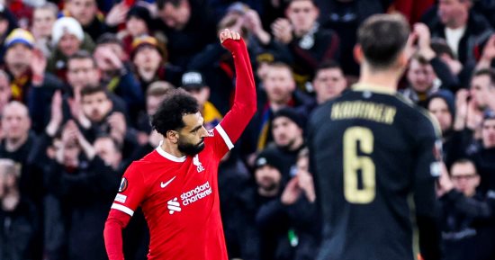 Salah marque et marque deux buts lors du quadruple de Liverpool contre le Sparta en première mi-temps. Vidéo