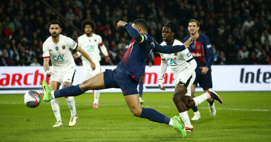 باريس سان جيرمان يسحق نيس ويتأهل لنصف نهائي كأس فرنسا.. فيديو