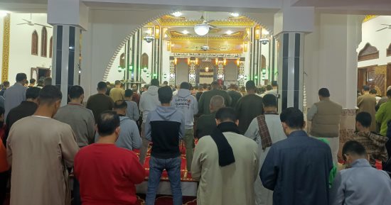 نفحات شهر رمضان.. صلاة التراويح من مسجد أم القرى فى المنوفية.. فيديو