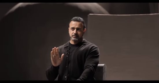 مصطفى حسنى: الله يبسط الرزق لمن يشاء ويقدر ولكن أكثر الناس لا يعلمون