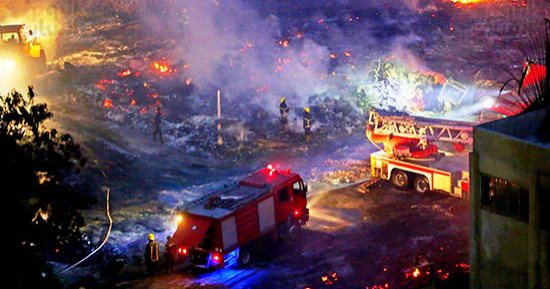 تفاصيل حريق استوديو الأهرام والدفع بـ15 سيارة إطفاء للسيطرة على النيران.. صور