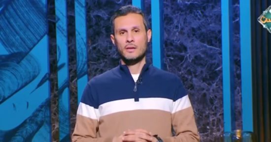 عاصم عبد القادر: إزالة أثر النوم سنة مهجورة عن سيدنا النبي.. فيديو
