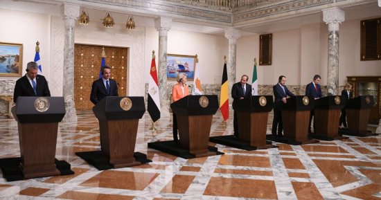 ماذا يعنى ترفيع العلاقات بين مصر والاتحاد الأوروبى إلى مستوى الشراكة الاستراتيجية والشاملة؟.. منافع متبادلة وفرص للتقارب.. مواجهة الهجرة غير الشرعية ودعم الاقتصاد المصرى والقضية الفلسطينية أبرز مخرجات القمة