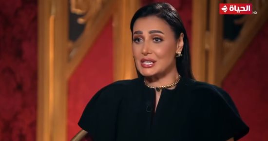 التليفزيون هذا المساء: حلا شيحة لـ ع المسرح: القرب من ربنا مش باللبس