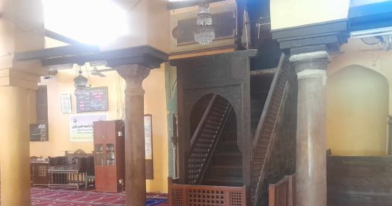 أقدم منابر العالم الإسلامى.. جولة بالمسجد العمرى بقوص فى قنا.. فيديو وصور