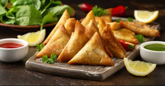منيو إفطار 13 رمضان.. طريقة عمل الشيش طاووق والسمبوسك