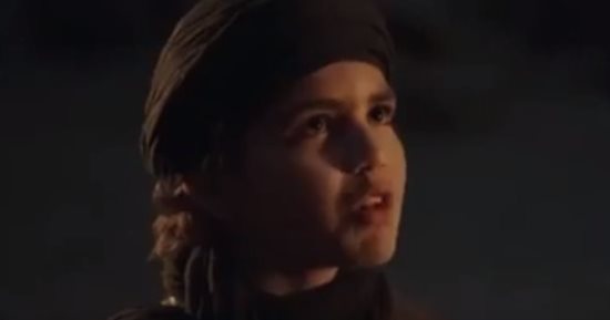 مسلسل الحشاشين الحلقة 10 .. حرمان نجل حسن الصباح من الطعام بسبب عناده