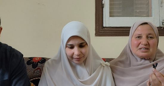 الأم المثالية الثانية على مستوى الجمهورية.. تحملت مسئولية أشقائها الـ4 وأبنائها الـ 3 وبينهم توأم.. وفاء أحمد: فوجئت وأبنائى قدموا بالمسابقة دون علمى.. ابنتها: كل مرحلة من مراحل حياة أمى  قصة كفاح.. صور
