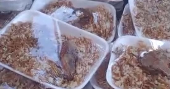 مطبخ الخير.. إعداد 1200 وجبة للأيتام وكبار السن والمرضى والمغتربين بكفر الشيخ
