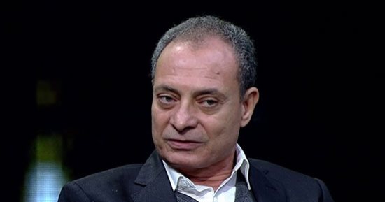 حسين حمودة: الإبداع الفردى هو الأصل وبرامج الذكاء الاصطناعى لا تصلح للأدب