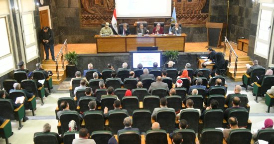 محافظ الغربية يترأس اجتماع المجلس التنفيذى بحضور أعضاء مجلسى النواب والشيوخ