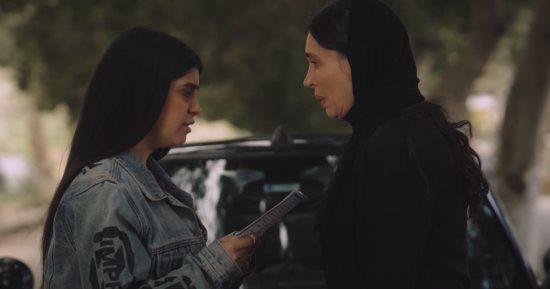 الراقصة دينا والدة حلا فى الحلقة الرابعة عشرة من مسلسل سر إلهى.. صور
