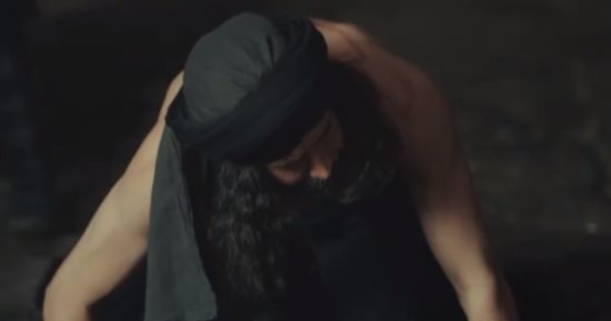 مسلسل الحشاشين الحلقة 14.. حسن الصباح يأمر بجلد زيد بن سيحون 200 جلدة