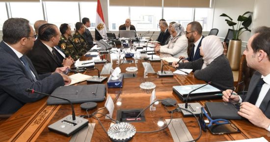 وزير الإسكان يستعرض الإطار العام للاستراتيجية الوطنية للعمران والبناء الأخضر المستدام